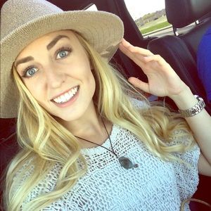 Meet your Posher, Sydney